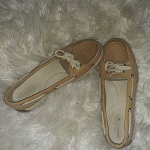 Sperry topsiders
